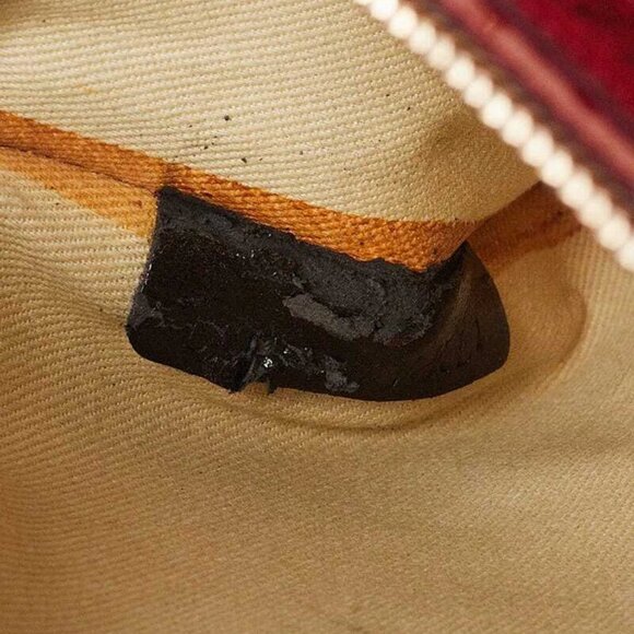 Valentino Patent Red Leather Rockstud Trapeze Medium Tote Bag - Picture 11 of 12